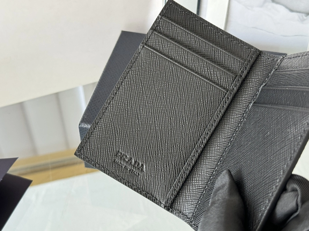 Prada AAA Quality Card Case Affordable 5253