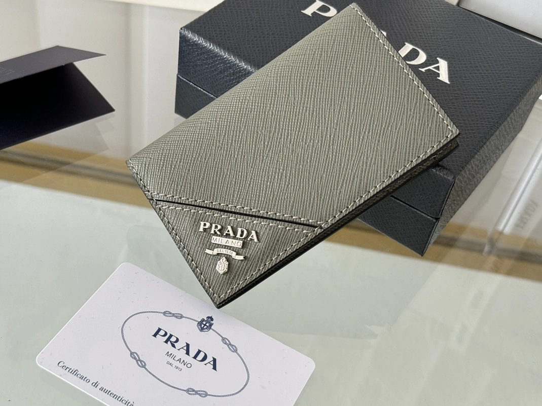 Prada AAA Quality Card Case Classic 7196