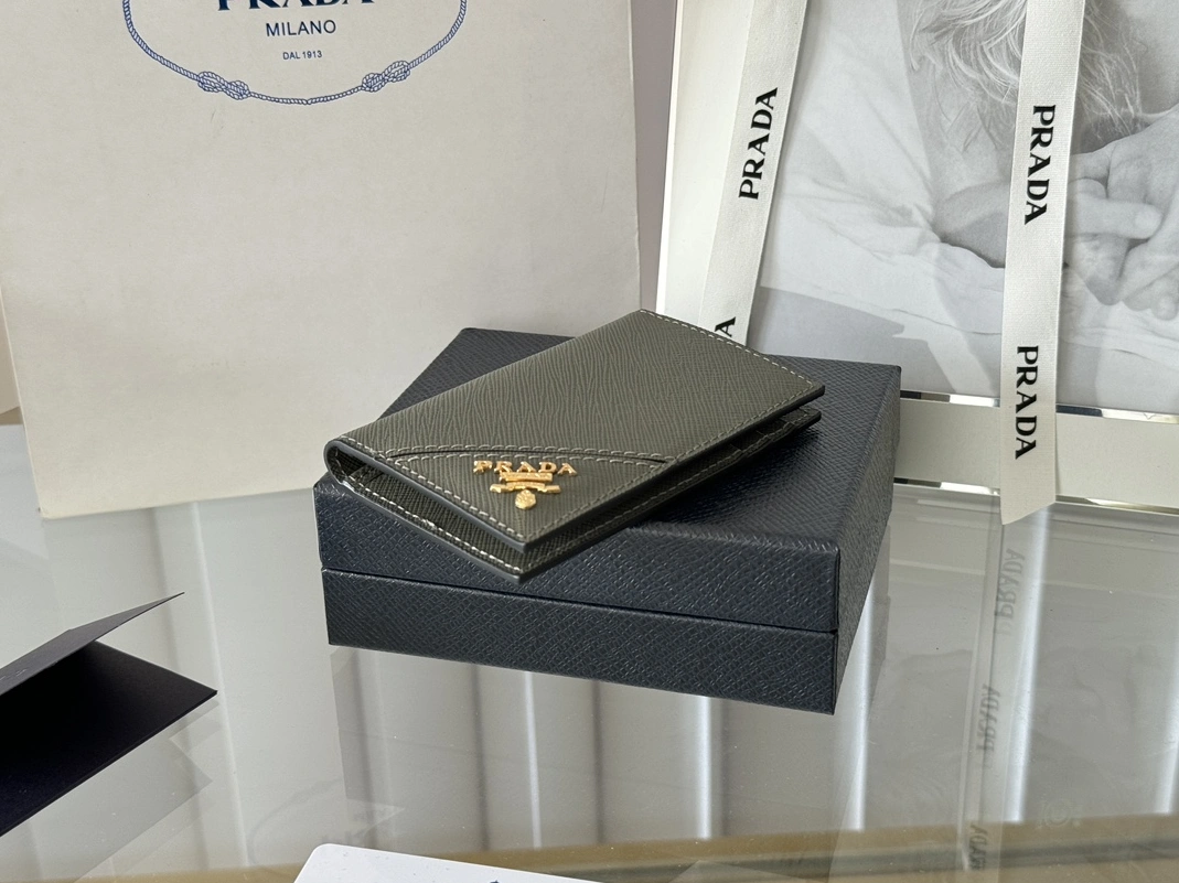 Prada AAA Quality Card Case Flexible 2035