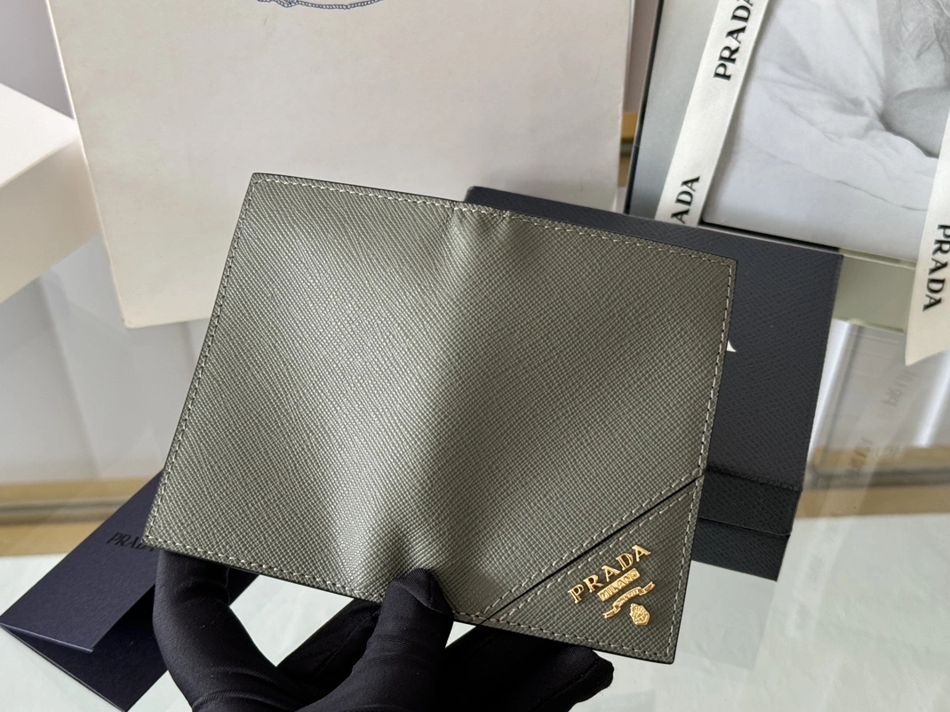 Prada AAA Quality Card Case Flexible 2035