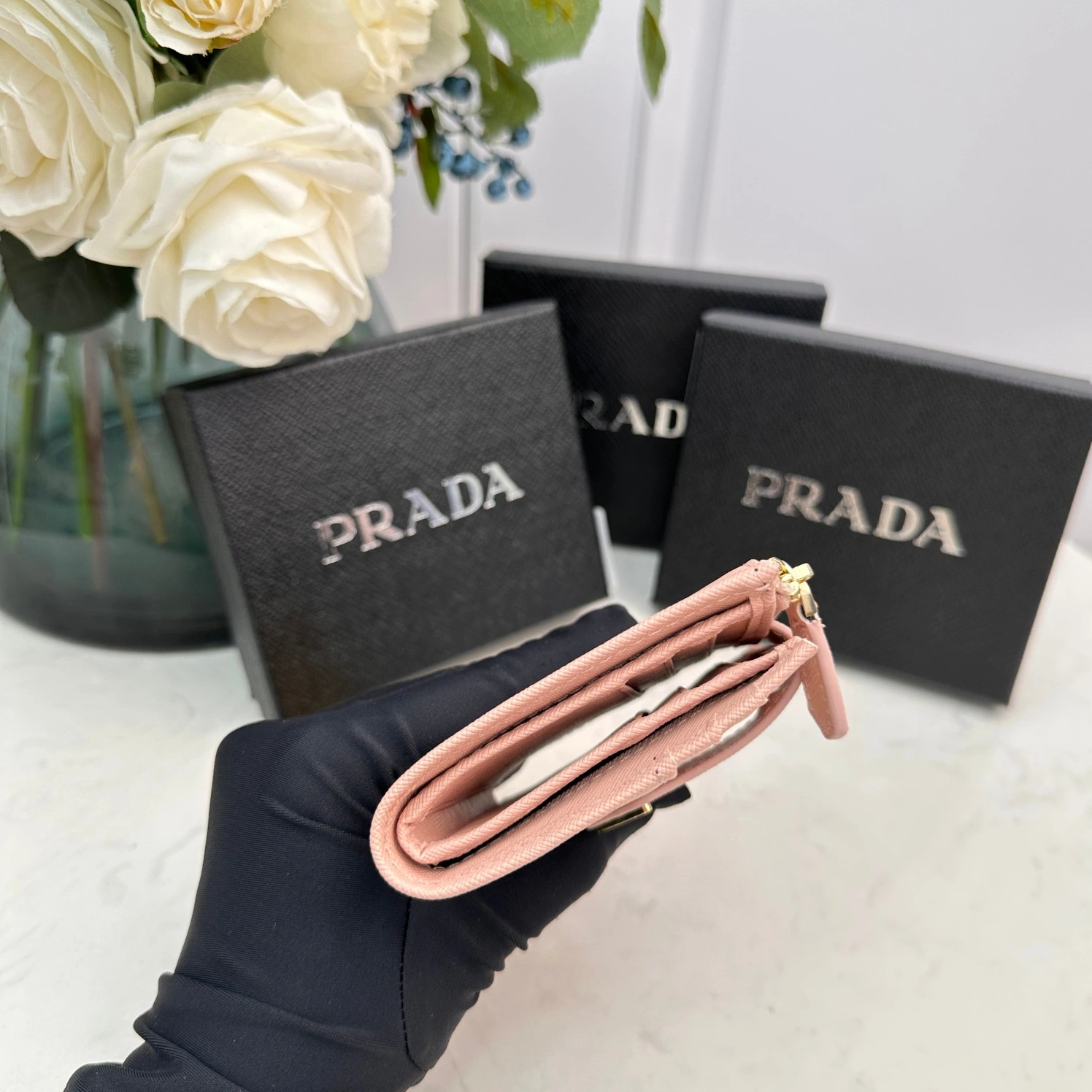 Prada AAA Quality Card Case For Women NewStyle 8596