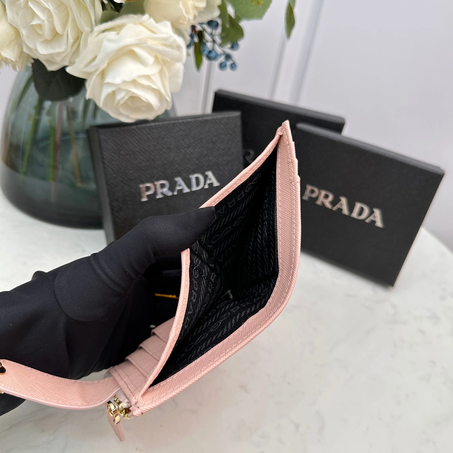Prada AAA Quality Card Case For Women NewStyle 8596