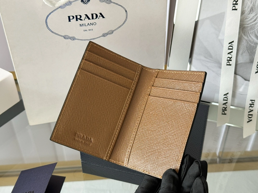 Prada AAA Quality Card Case Timeless 7259