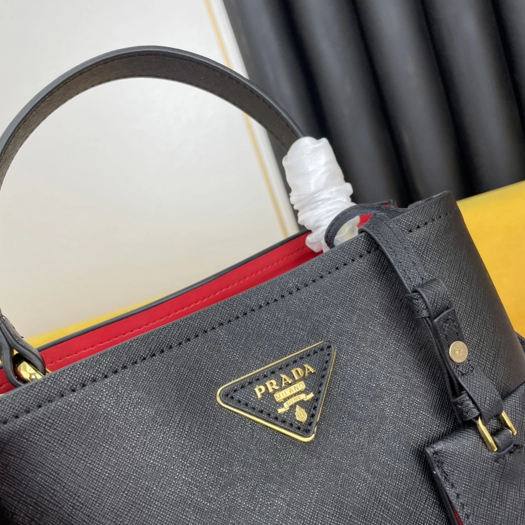 Prada AAA Quality Handbags For Women Affordable 4117