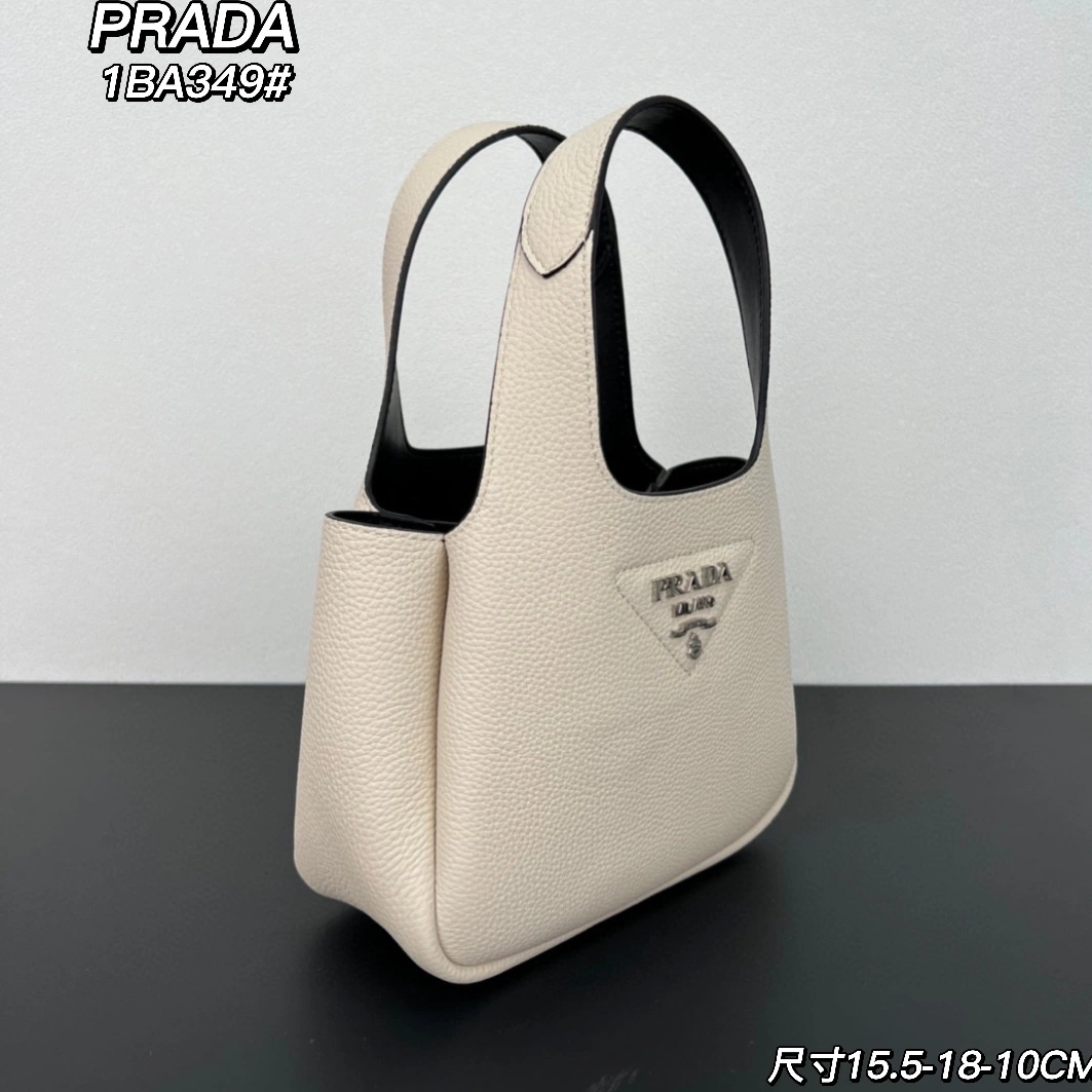 Prada AAA Quality Handbags For Women AllSeason 5932