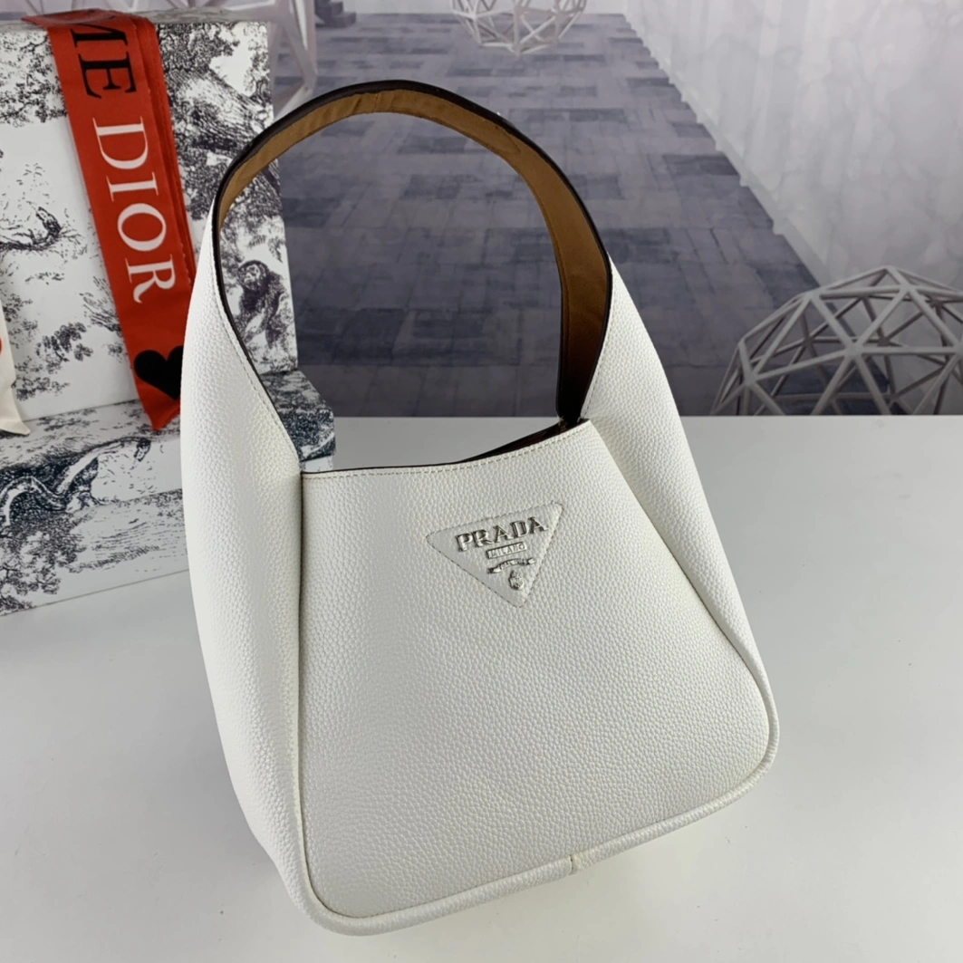 Prada AAA Quality Handbags For Women BestValue 1770