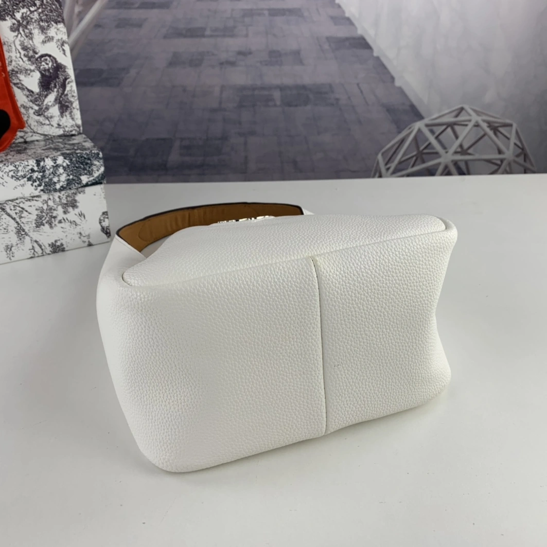 Prada AAA Quality Handbags For Women BestValue 1770
