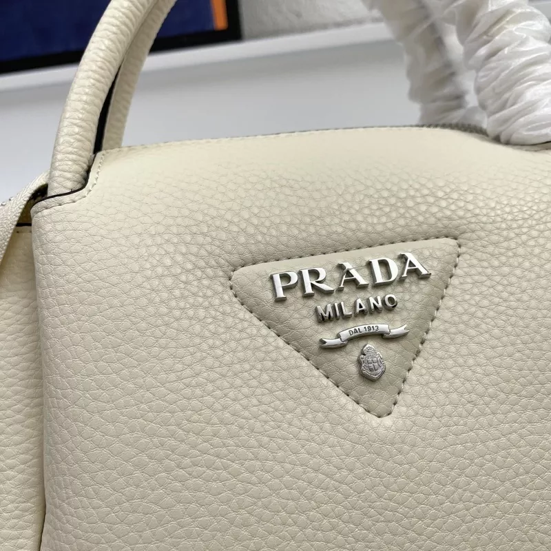 Prada AAA Quality Handbags For Women BestValue 5775