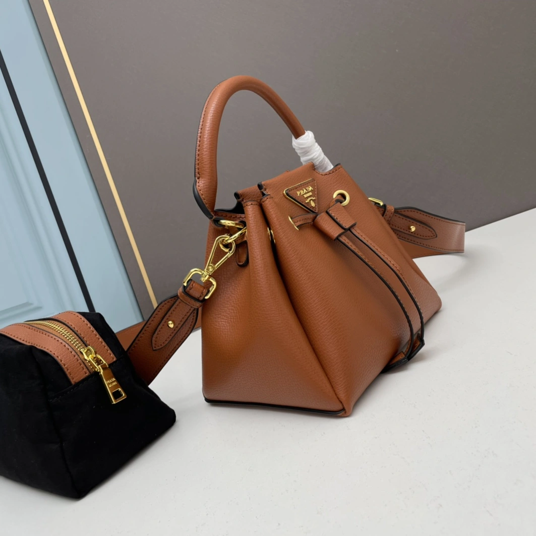 Prada AAA Quality Handbags For Women BestValue 5944