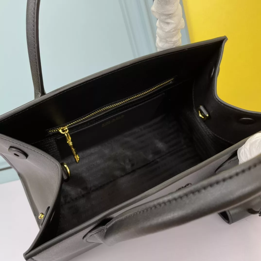 Prada AAA Quality Handbags For Women BestValue 6382