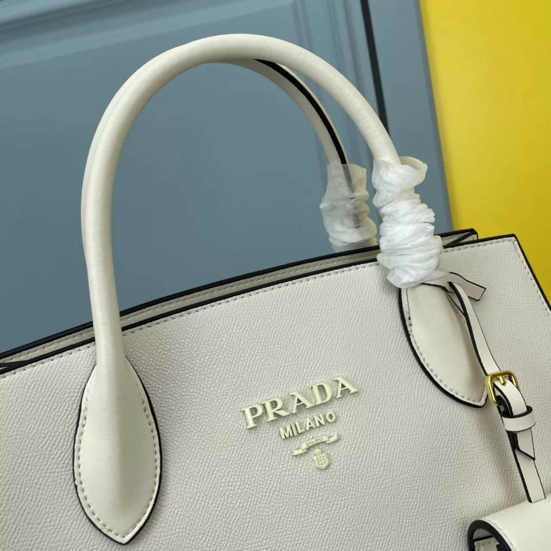 Prada AAA Quality Handbags For Women Bold 6371