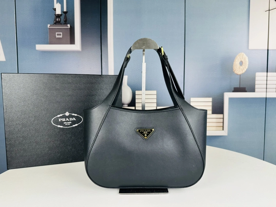 Prada AAA Quality Handbags For Women Bold 8374