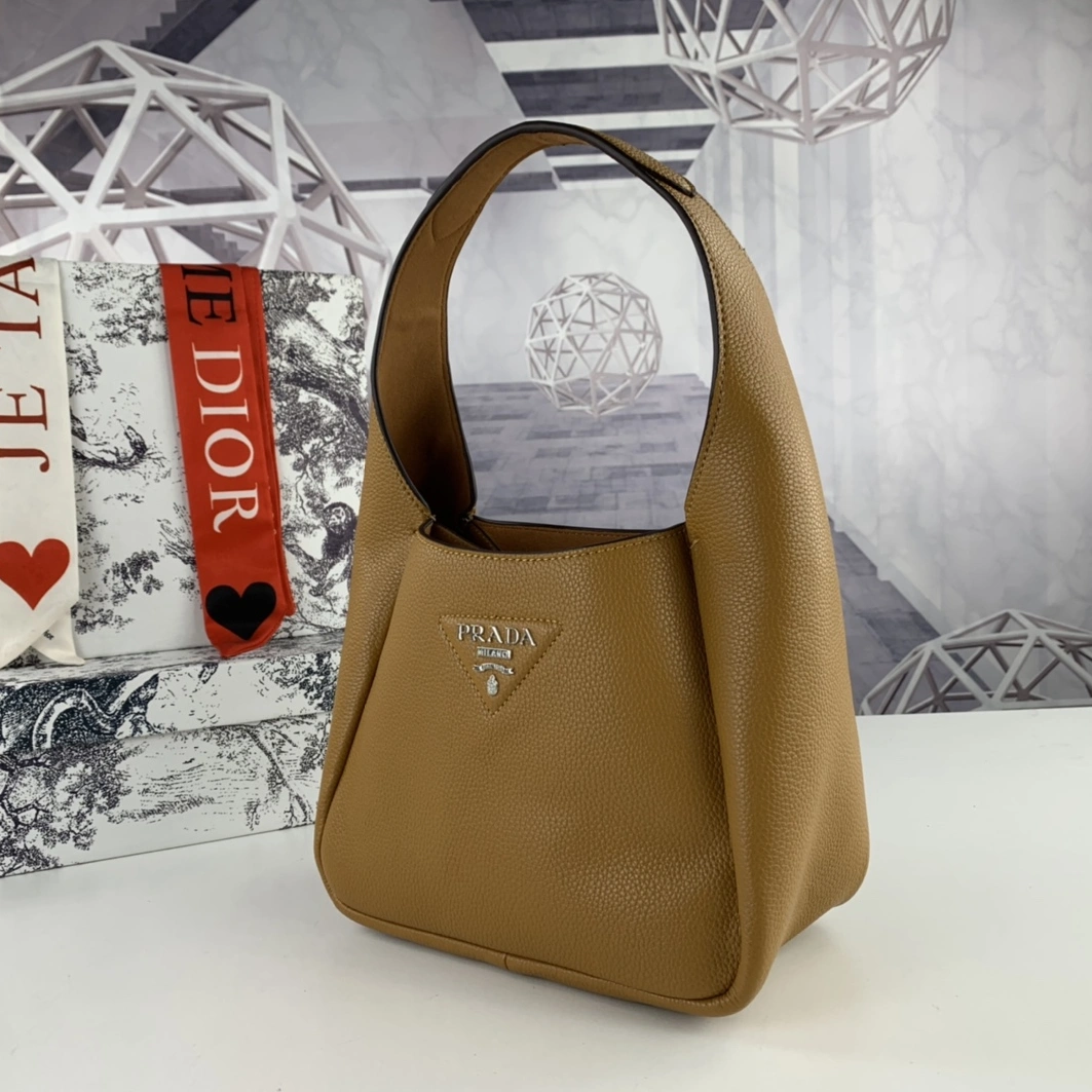 Prada AAA Quality Handbags For Women Breathable 6049