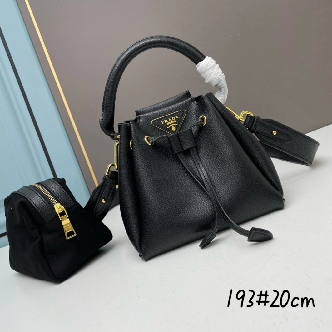 Prada AAA Quality Handbags For Women Breathable 9811