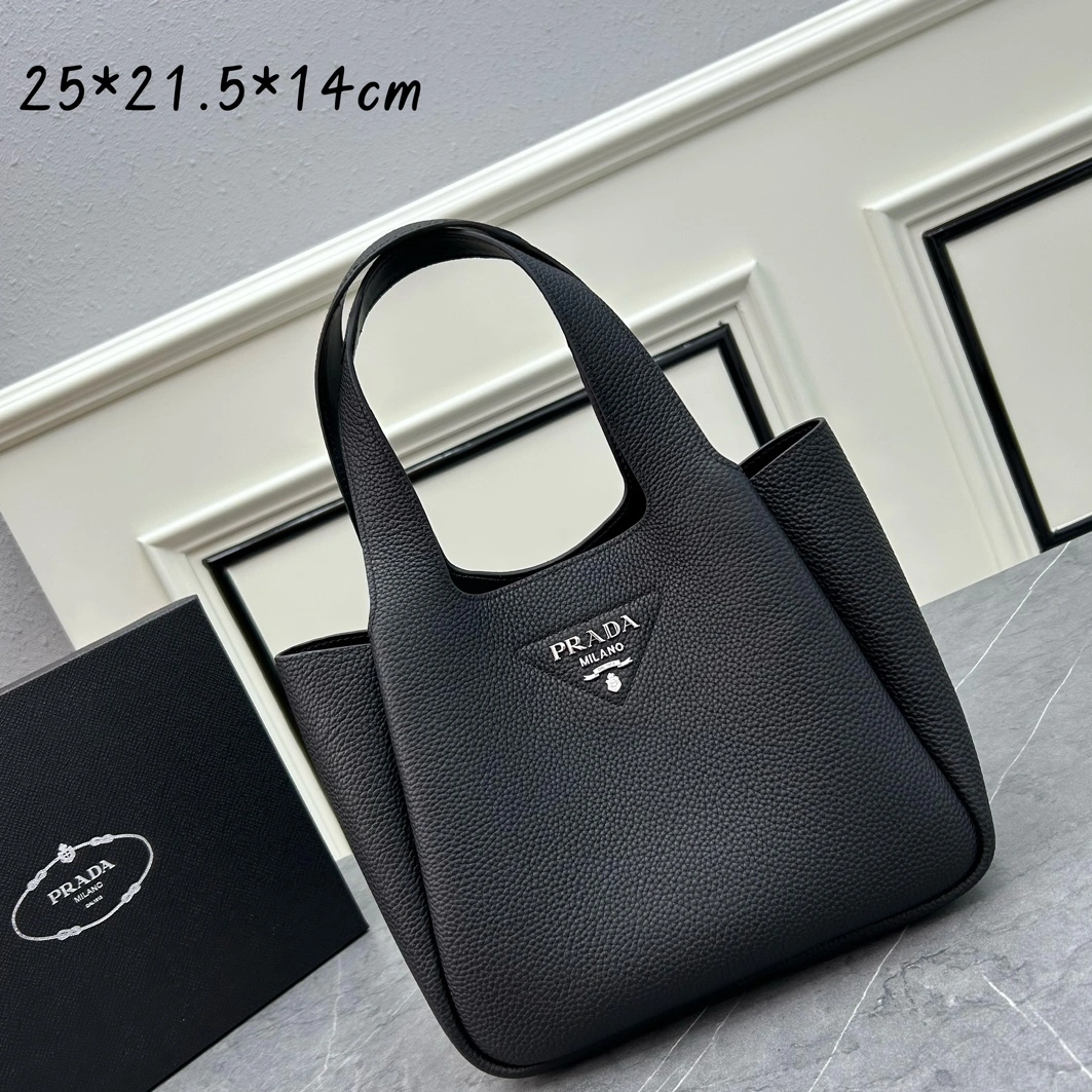 Prada AAA Quality Handbags For Women Classic 9179