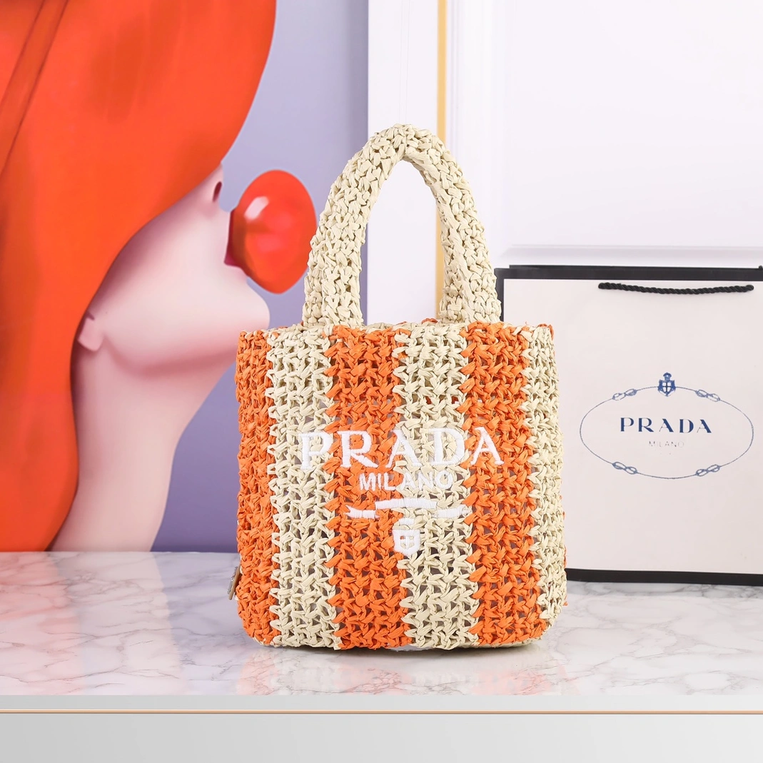 Prada AAA Quality Handbags For Women Classic 9462