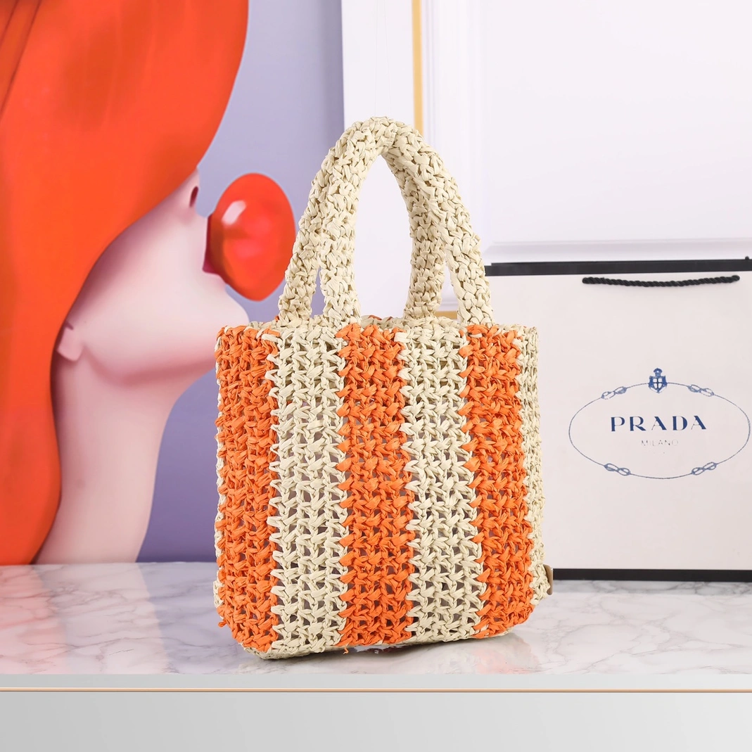 Prada AAA Quality Handbags For Women Classic 9462