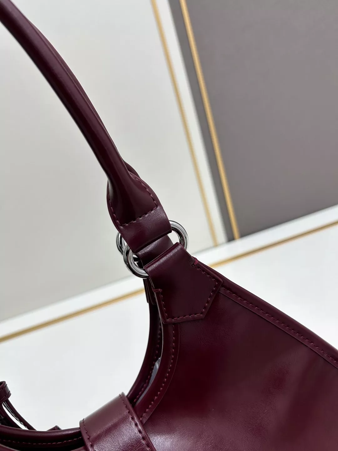 Prada AAA Quality Handbags For Women Comfortable 2425