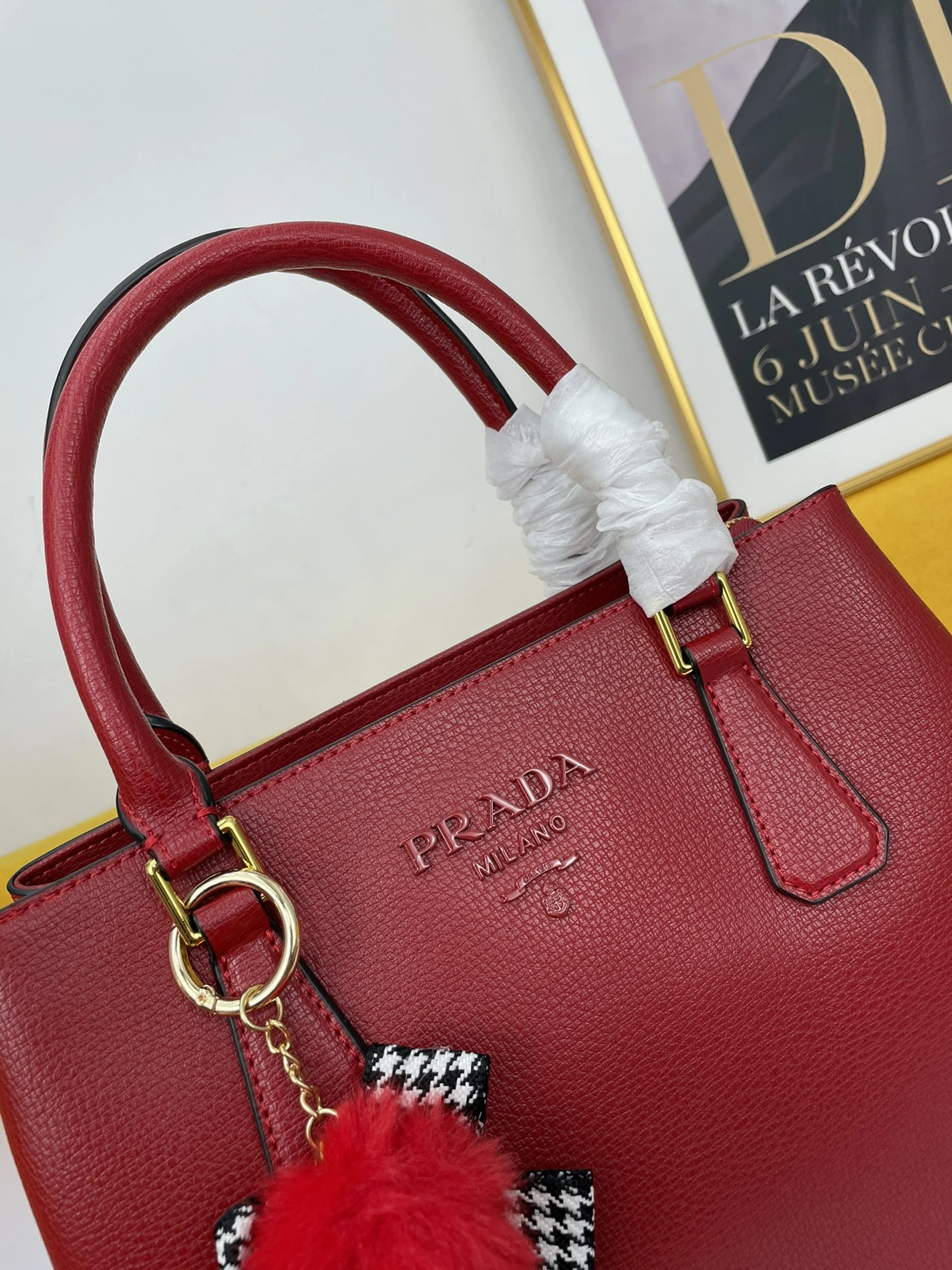 Prada AAA Quality Handbags For Women Comfortable 9035
