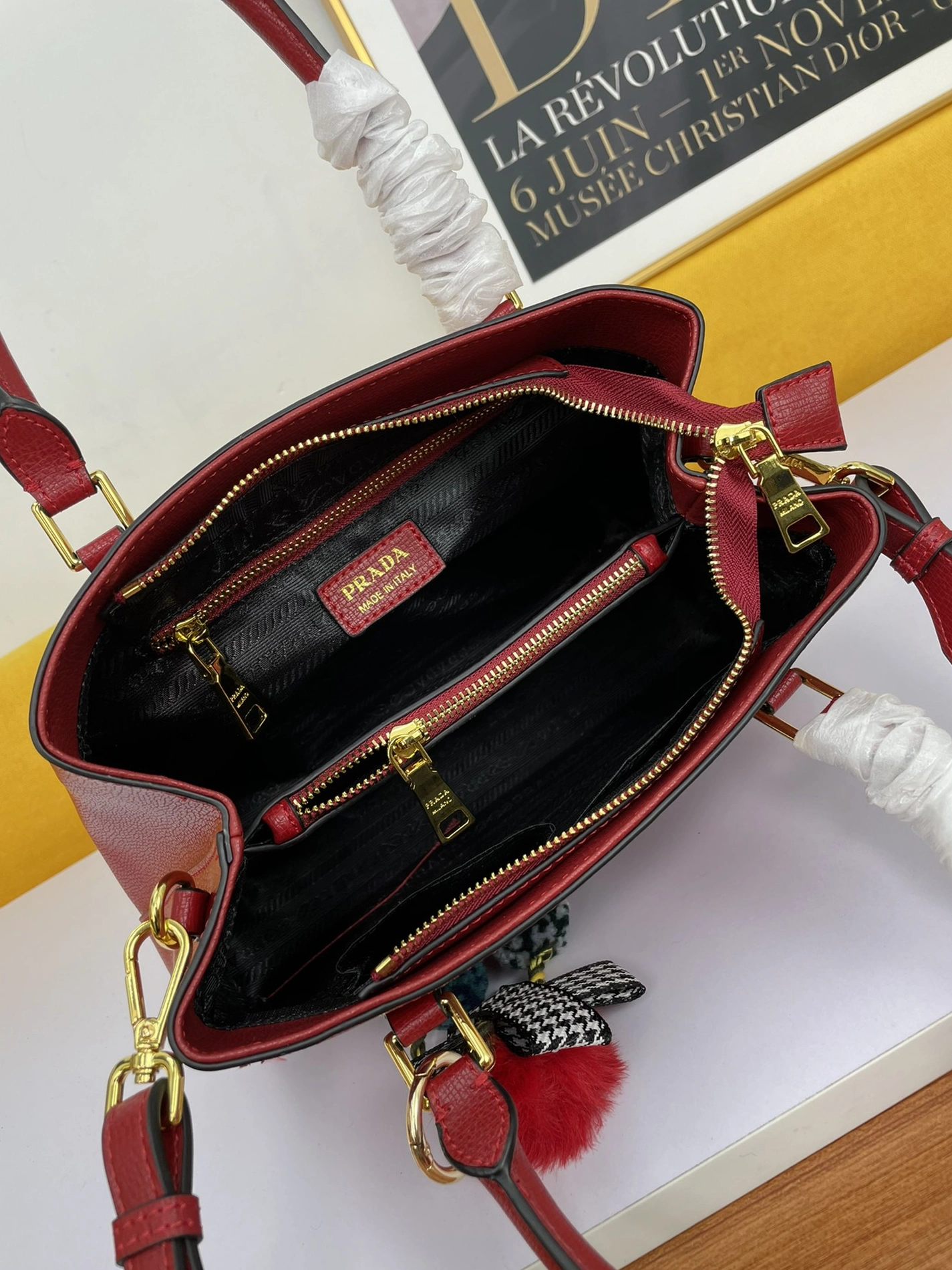 Prada AAA Quality Handbags For Women Comfortable 9035