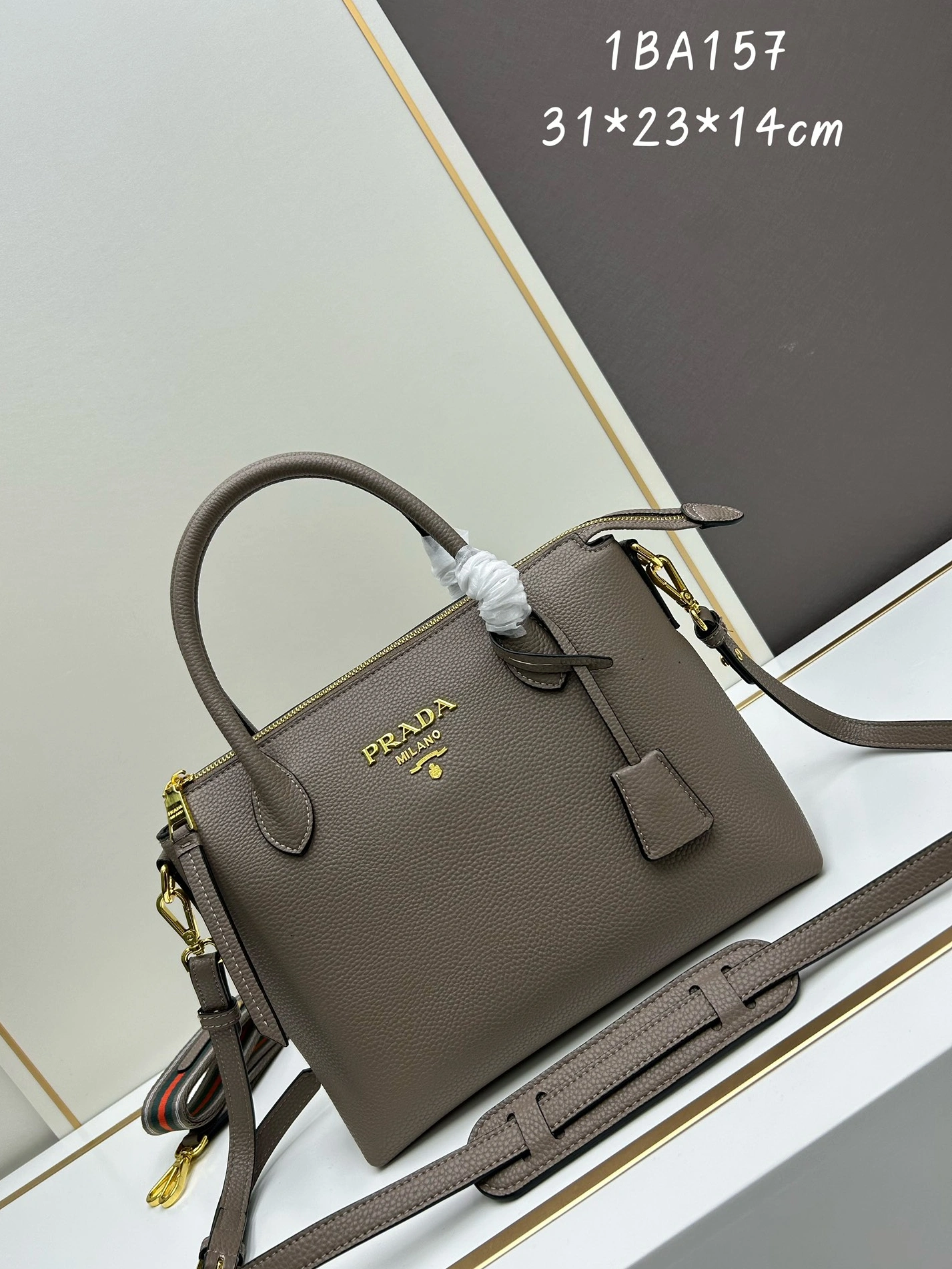 Prada AAA Quality Handbags For Women Cozy 8666