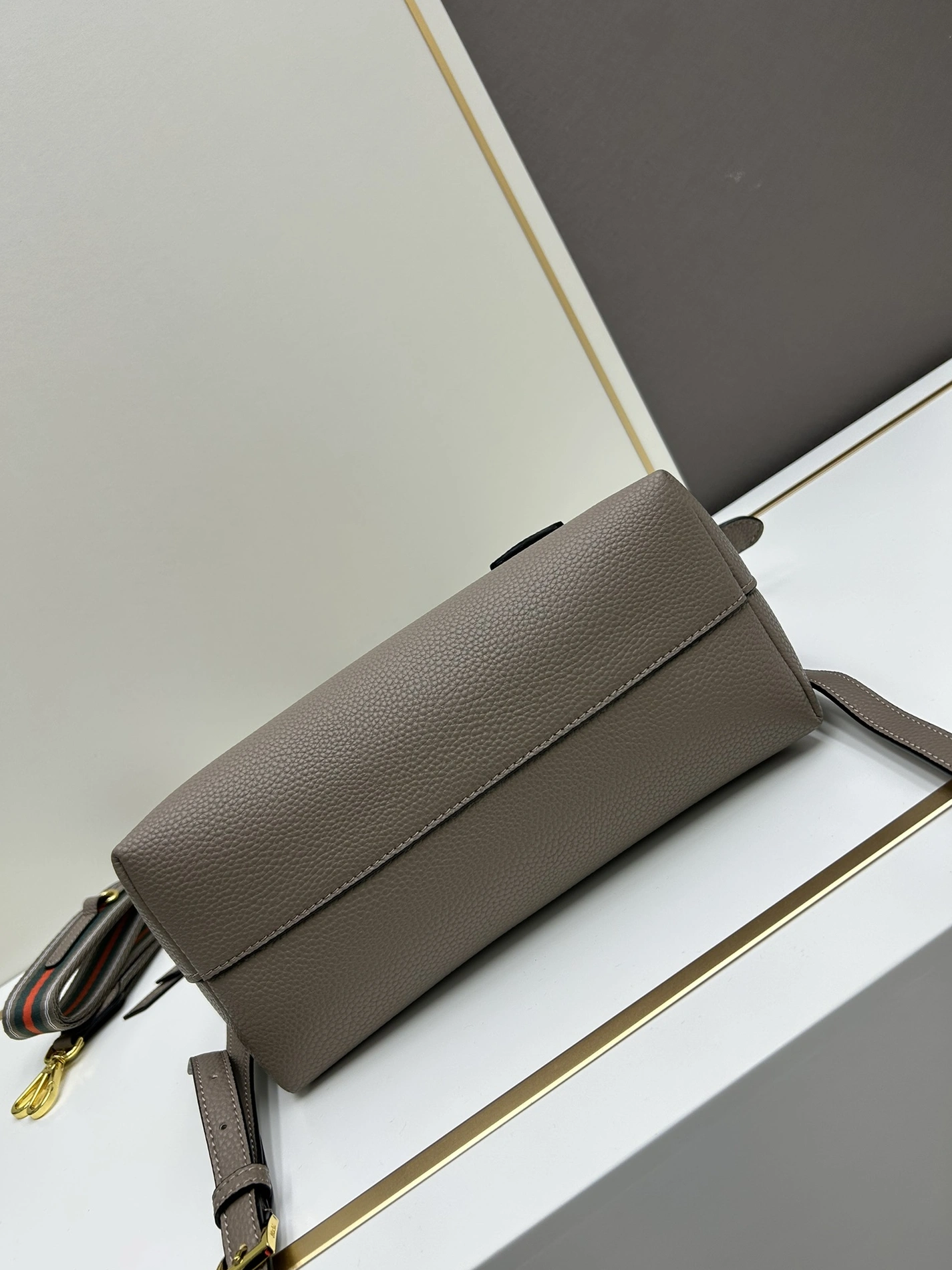 Prada AAA Quality Handbags For Women Cozy 8666