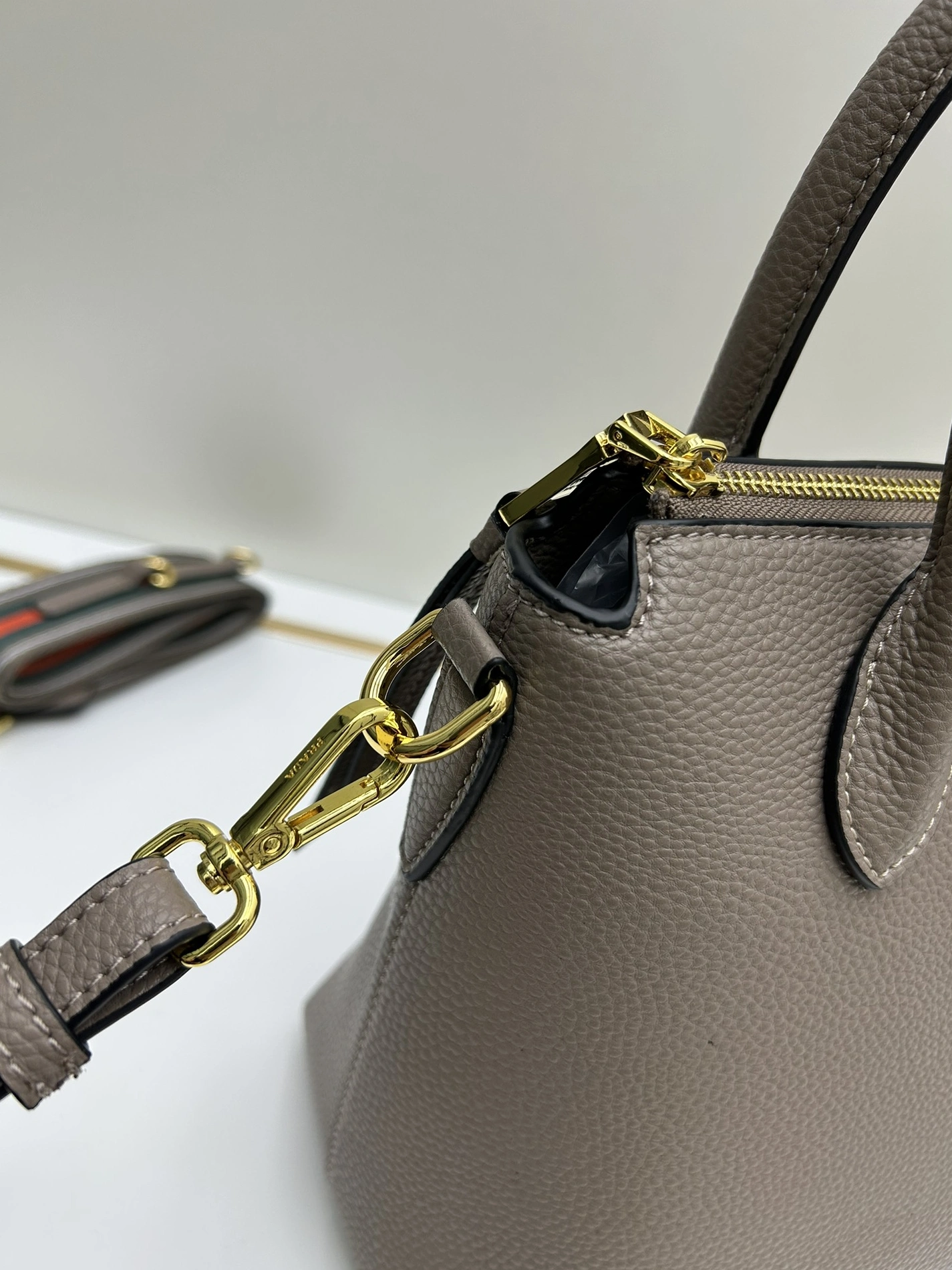 Prada AAA Quality Handbags For Women Cozy 8666