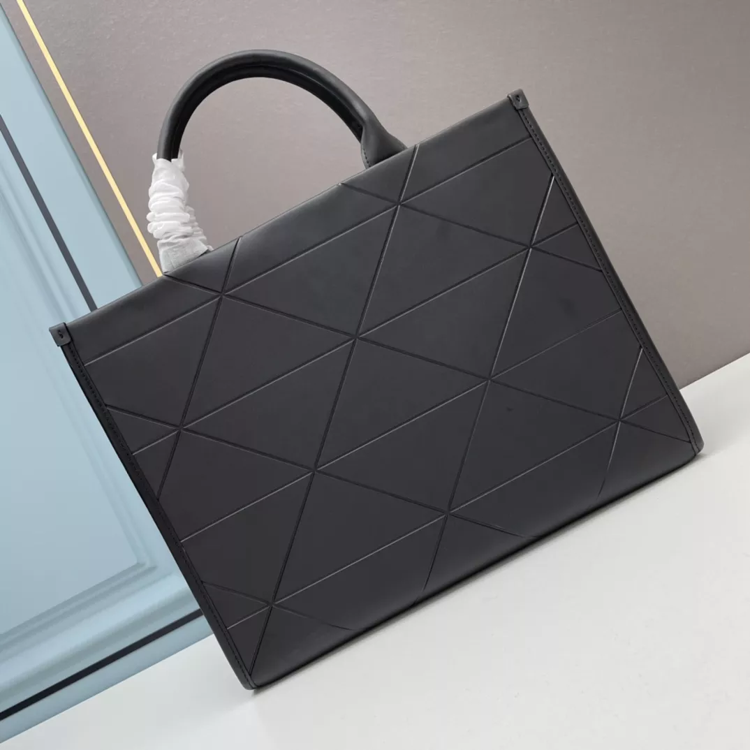 Prada AAA Quality Handbags For Women DailyWear 2234
