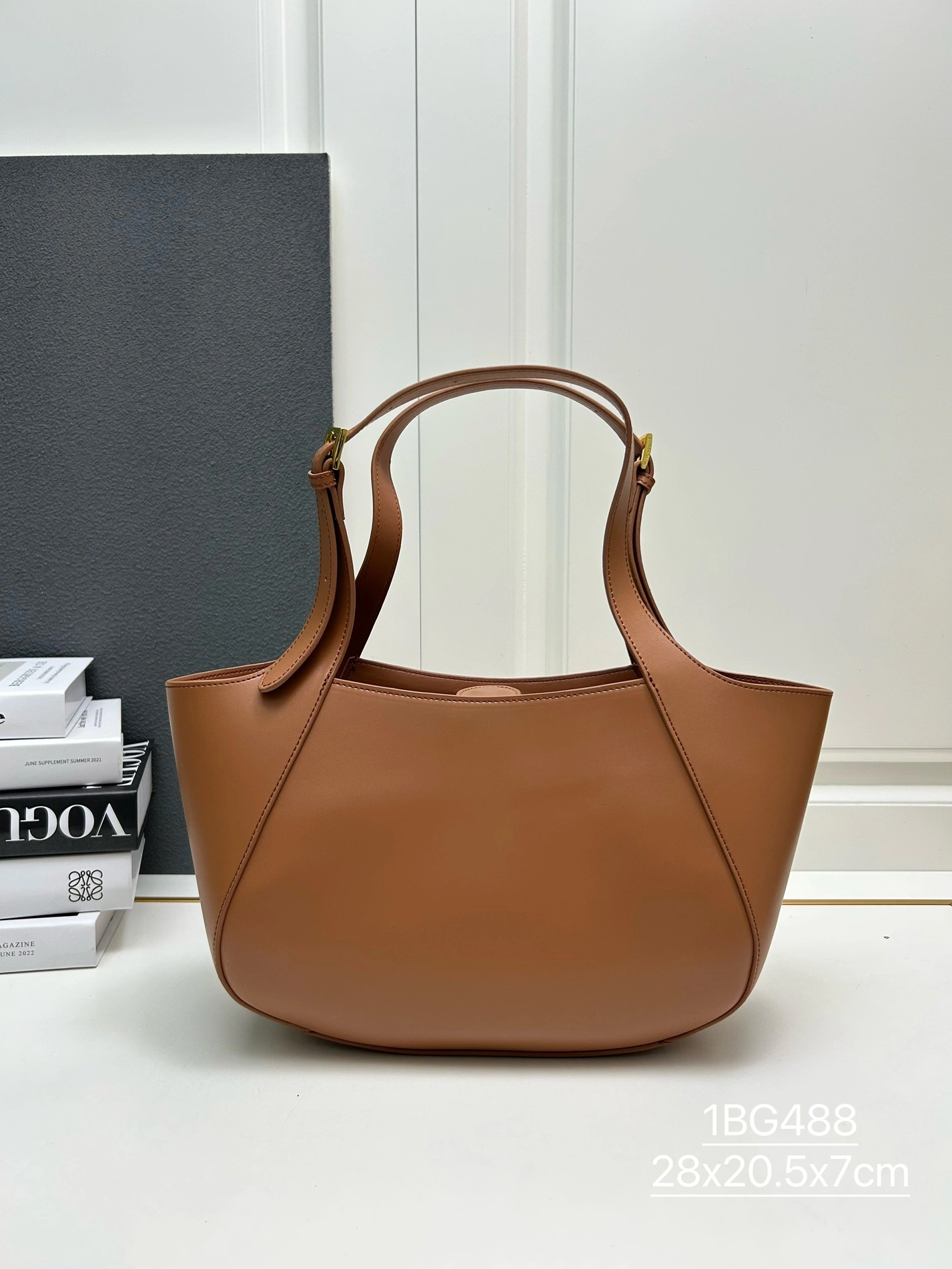 Prada AAA Quality Handbags For Women Durable 5352