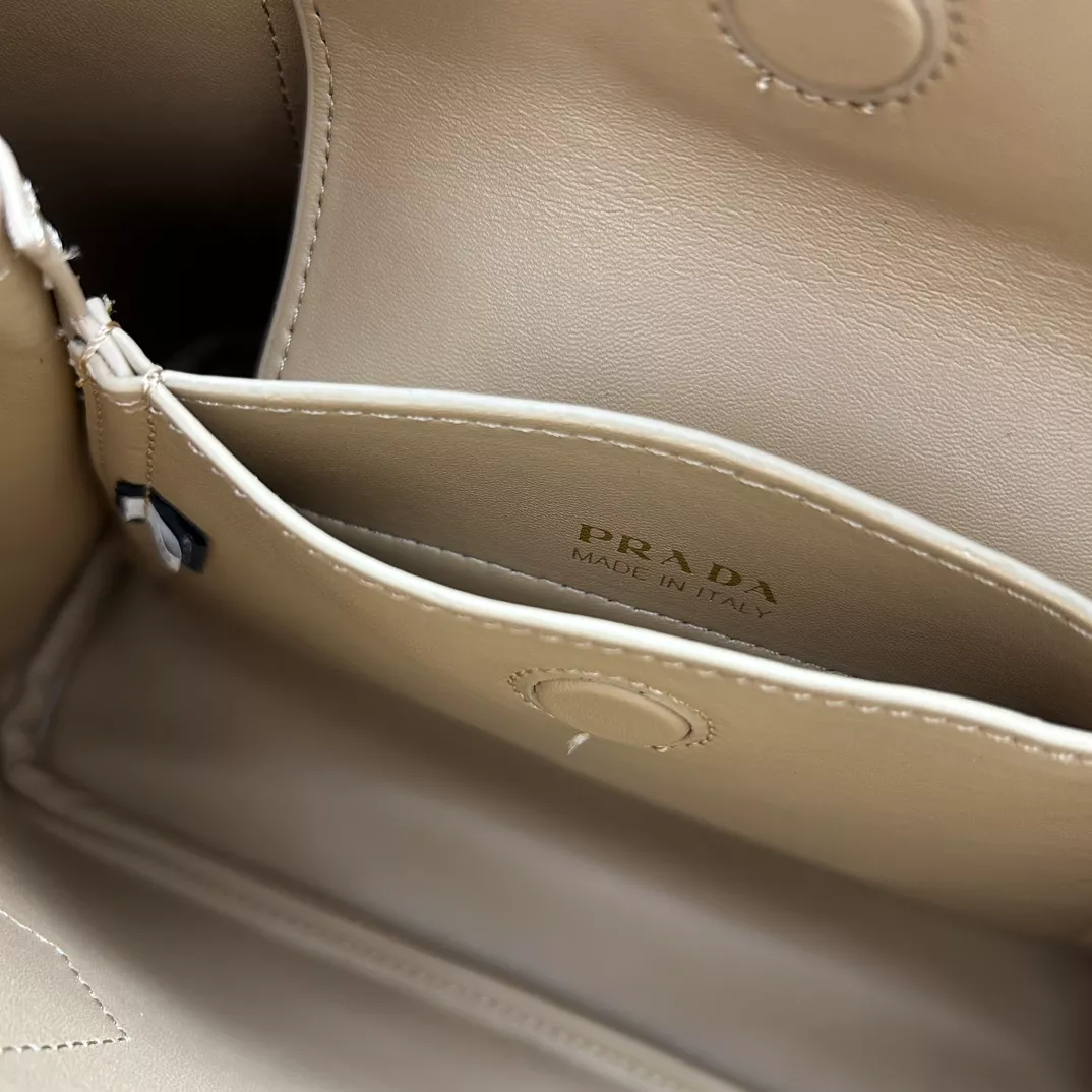 Prada AAA Quality Handbags For Women EasyMatch 3717