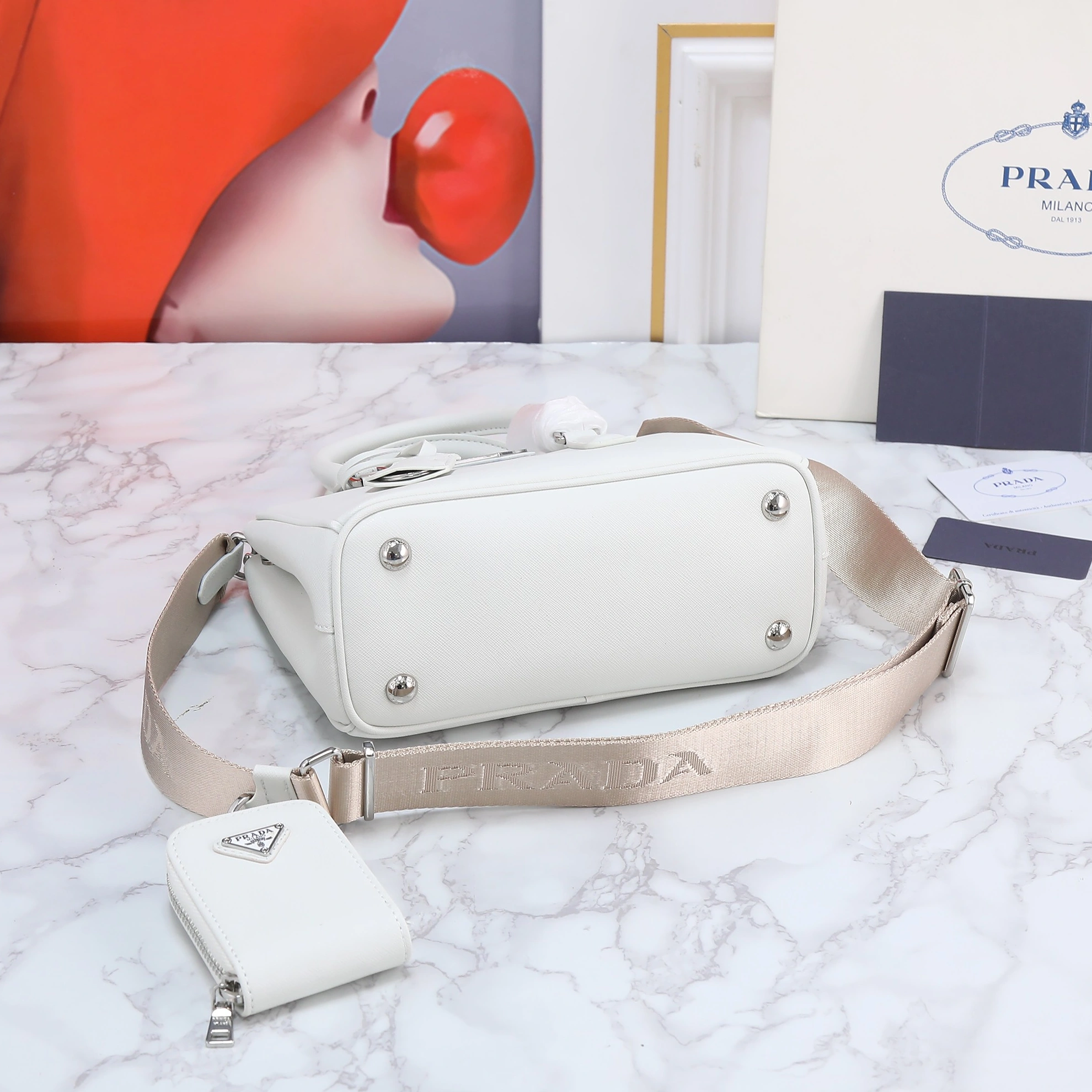 Prada AAA Quality Handbags For Women EasyMatch 397