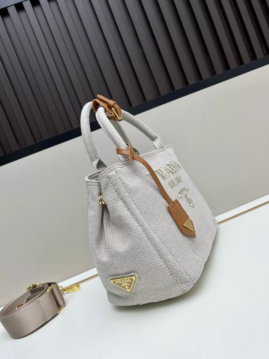 Prada AAA Quality Handbags For Women EasyMatch 7616