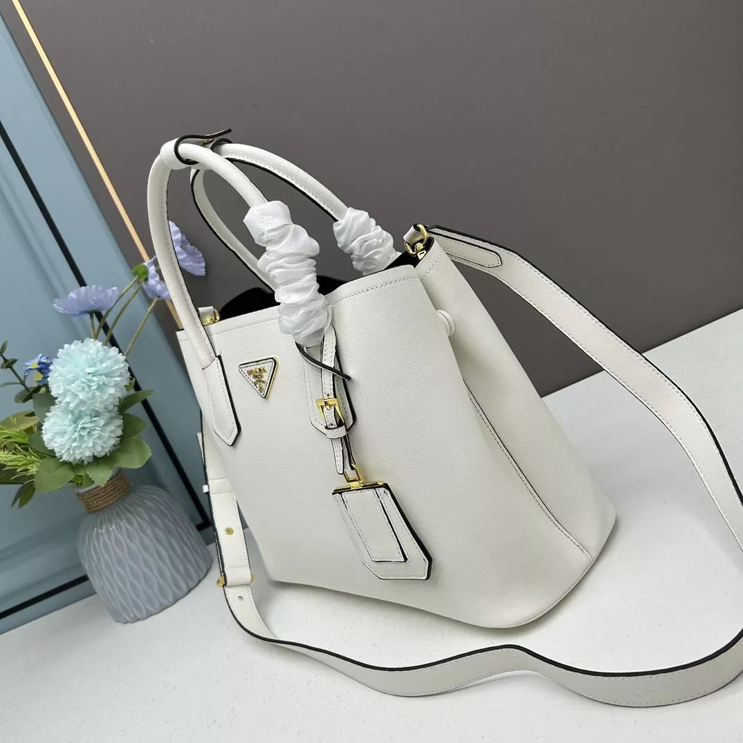 Prada AAA Quality Handbags For Women Efficient 5512