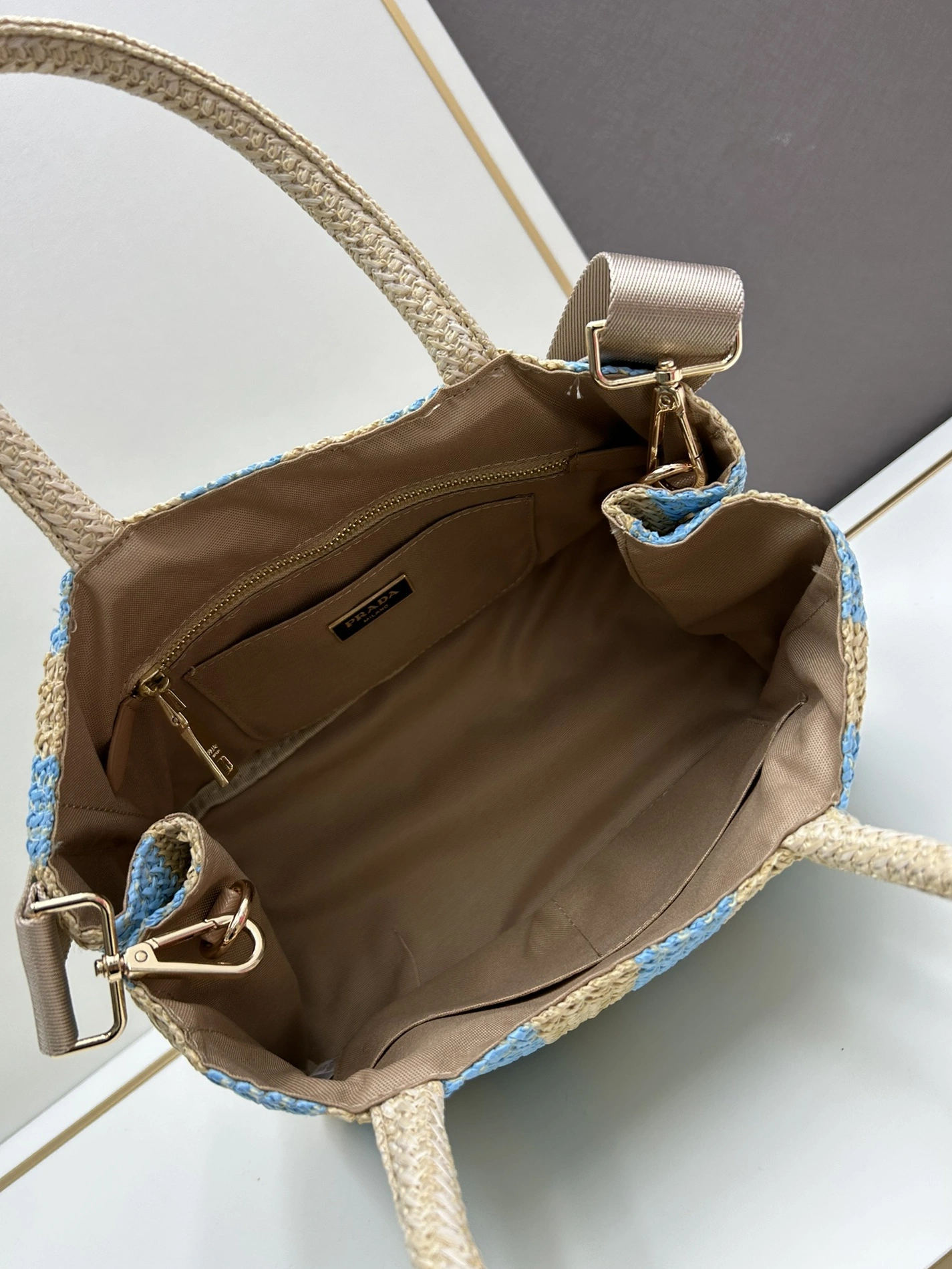 Prada AAA Quality Handbags For Women Elegant 1257