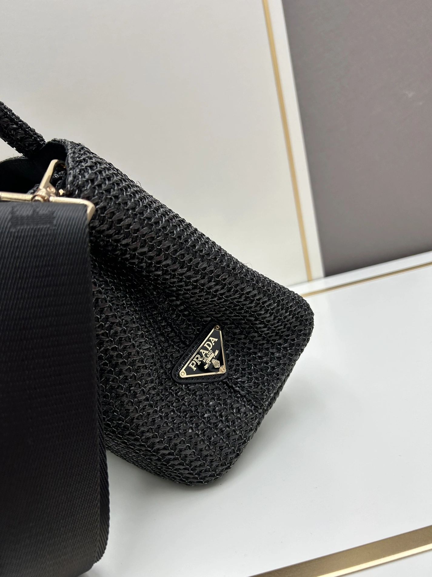 Prada AAA Quality Handbags For Women GoAnywhere 126