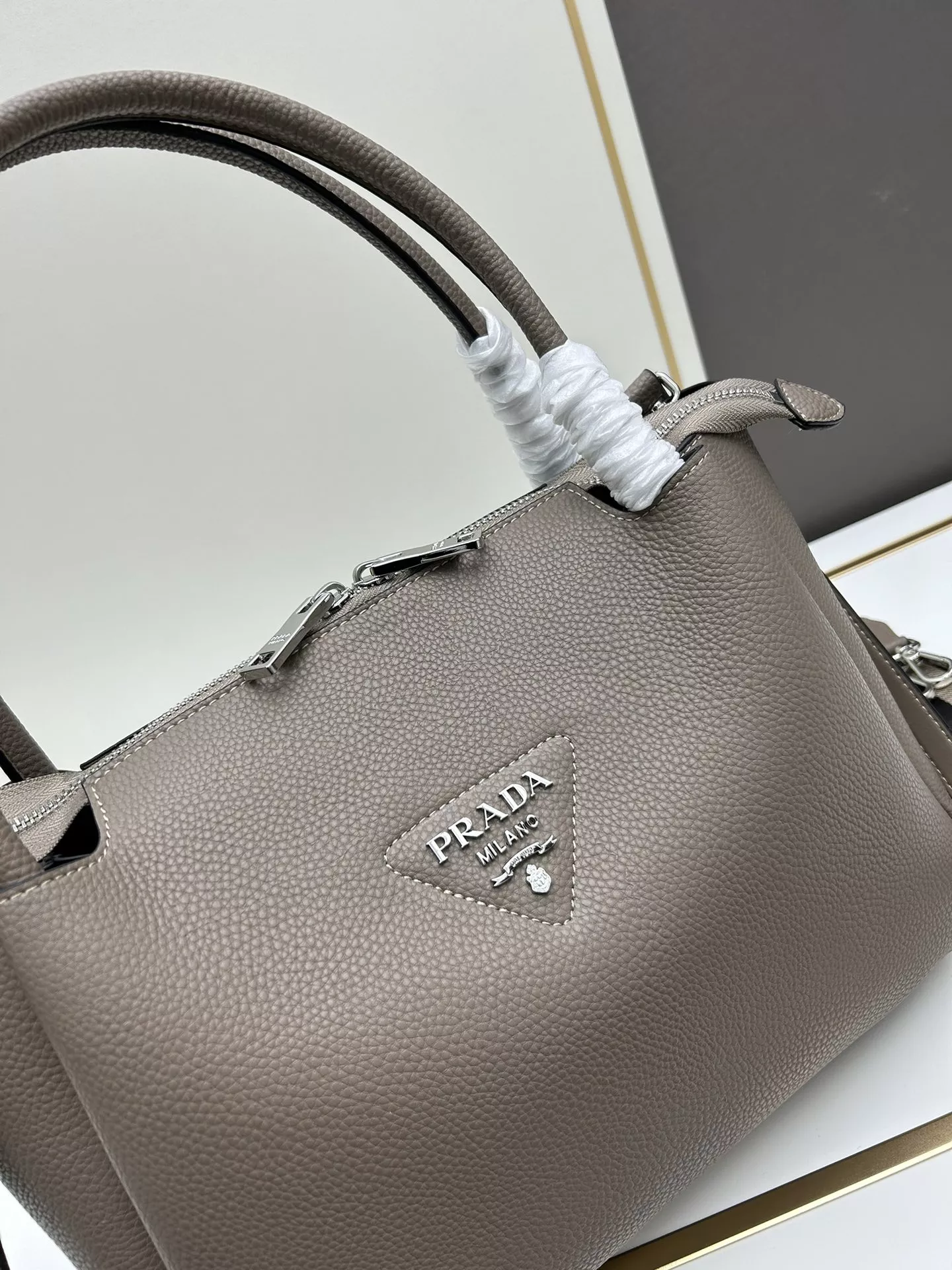 Prada AAA Quality Handbags For Women GoodFit 1243