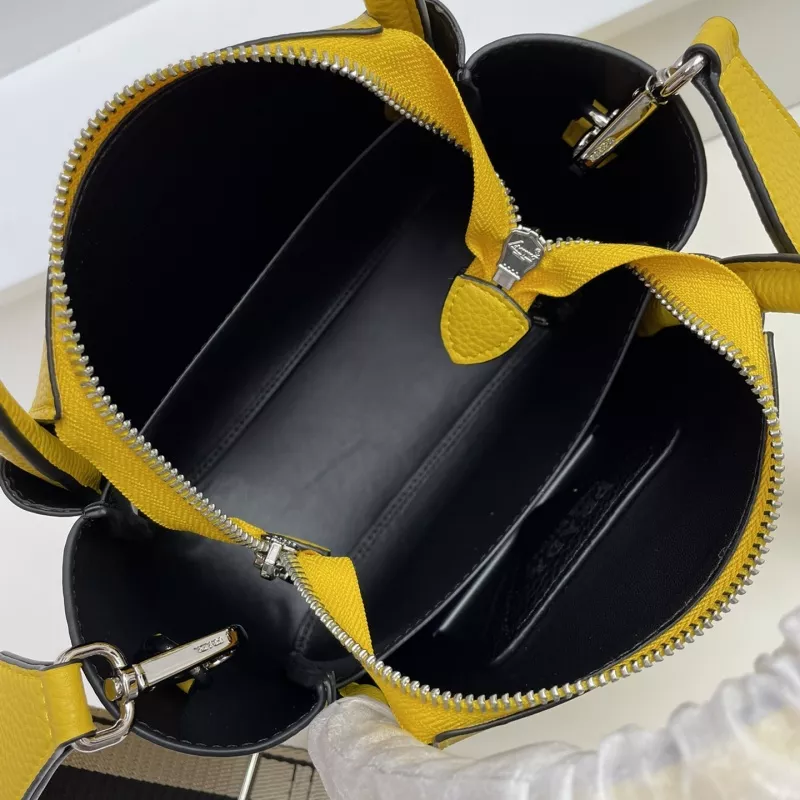 Prada AAA Quality Handbags For Women GoodFit 6342