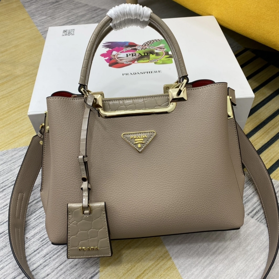 Prada AAA Quality Handbags For Women HighQuality 1171