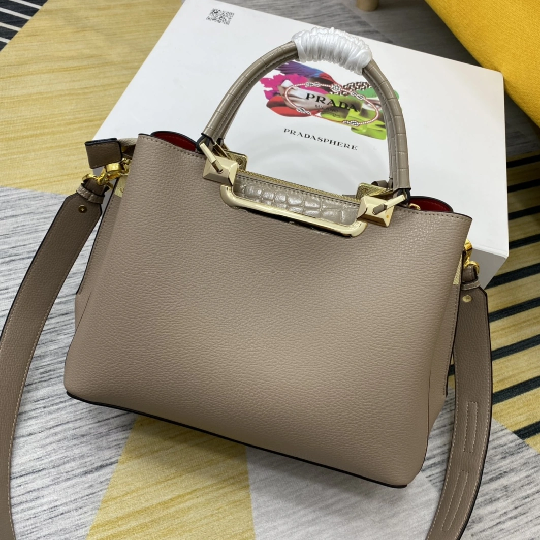 Prada AAA Quality Handbags For Women HighQuality 1171