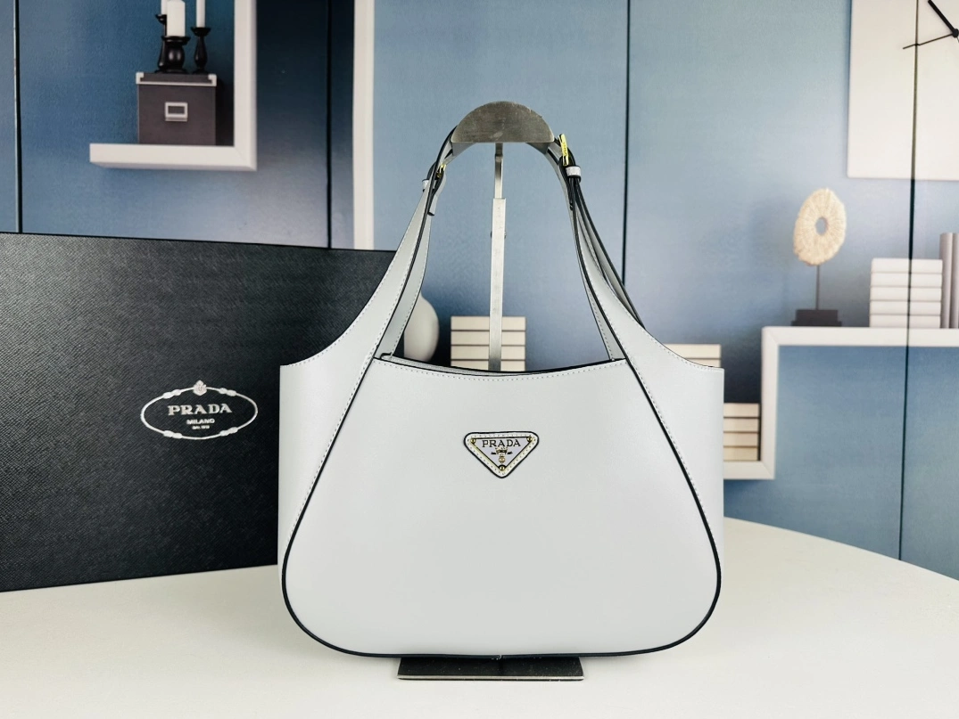 Prada AAA Quality Handbags For Women HighQuality 9412