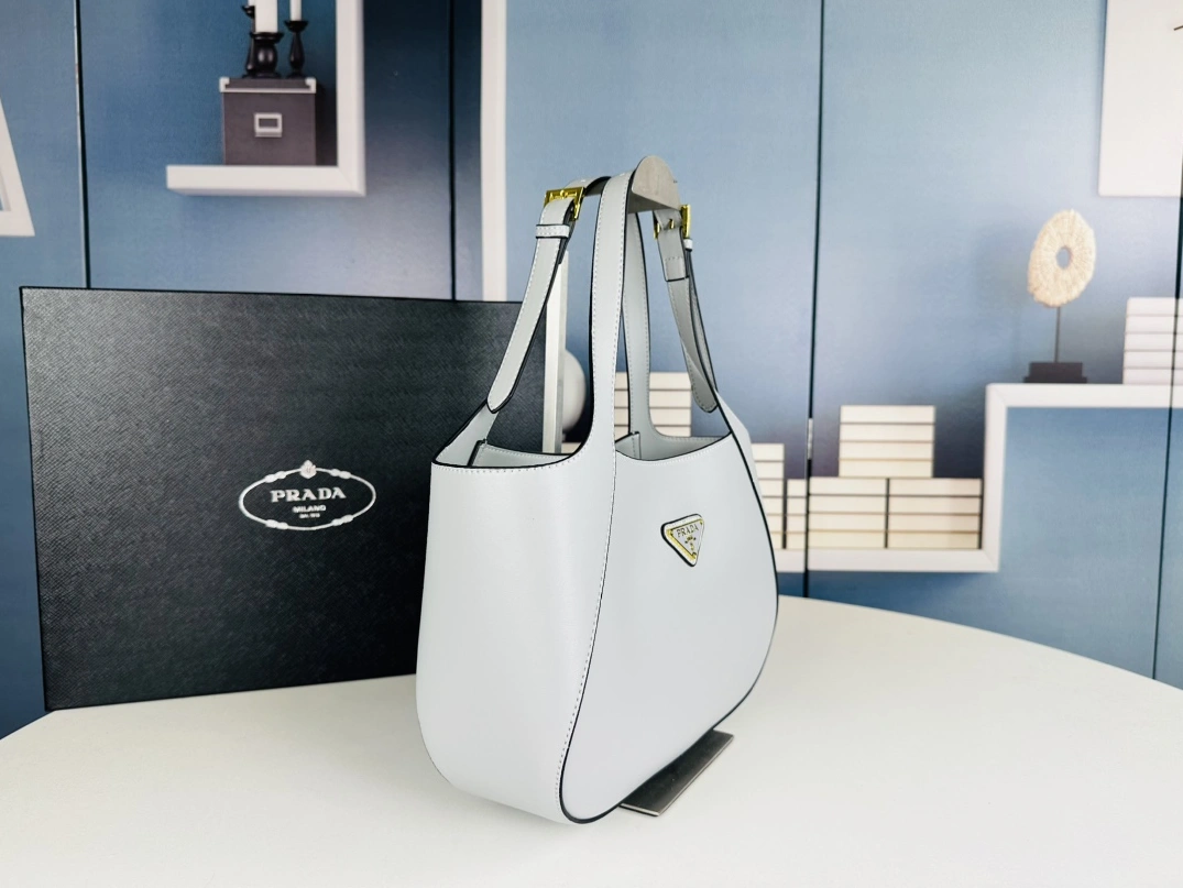 Prada AAA Quality Handbags For Women HighQuality 9412