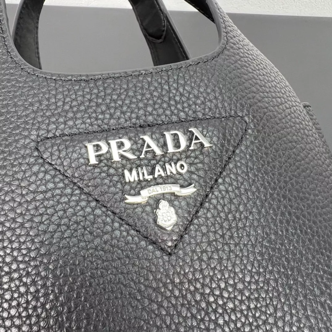Prada AAA Quality Handbags For Women Modern 6618