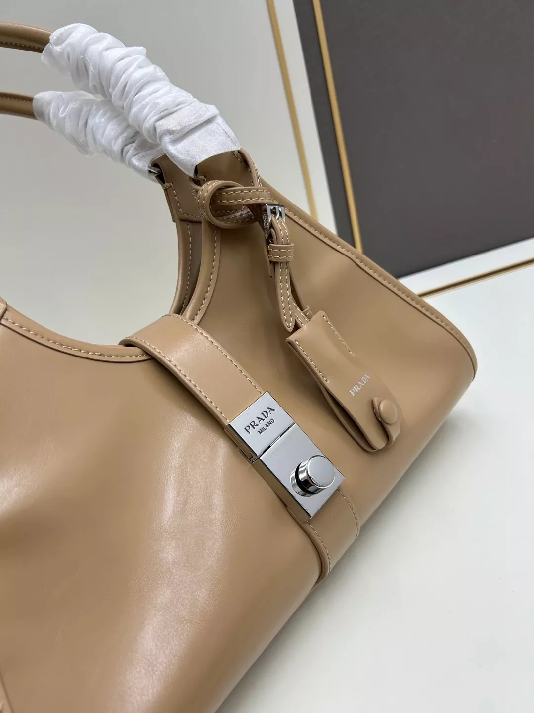 Prada AAA Quality Handbags For Women Modern 7488