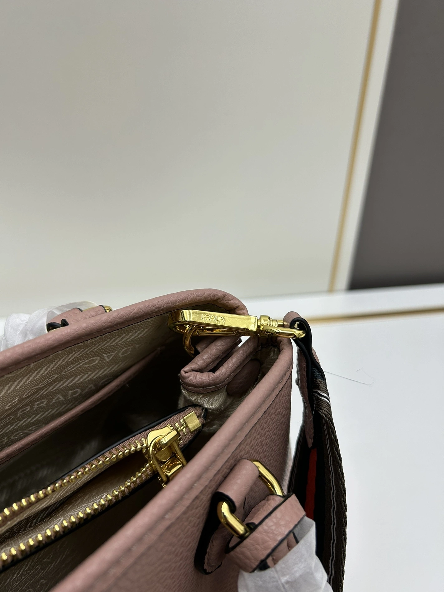 Prada AAA Quality Handbags For Women Modern 867