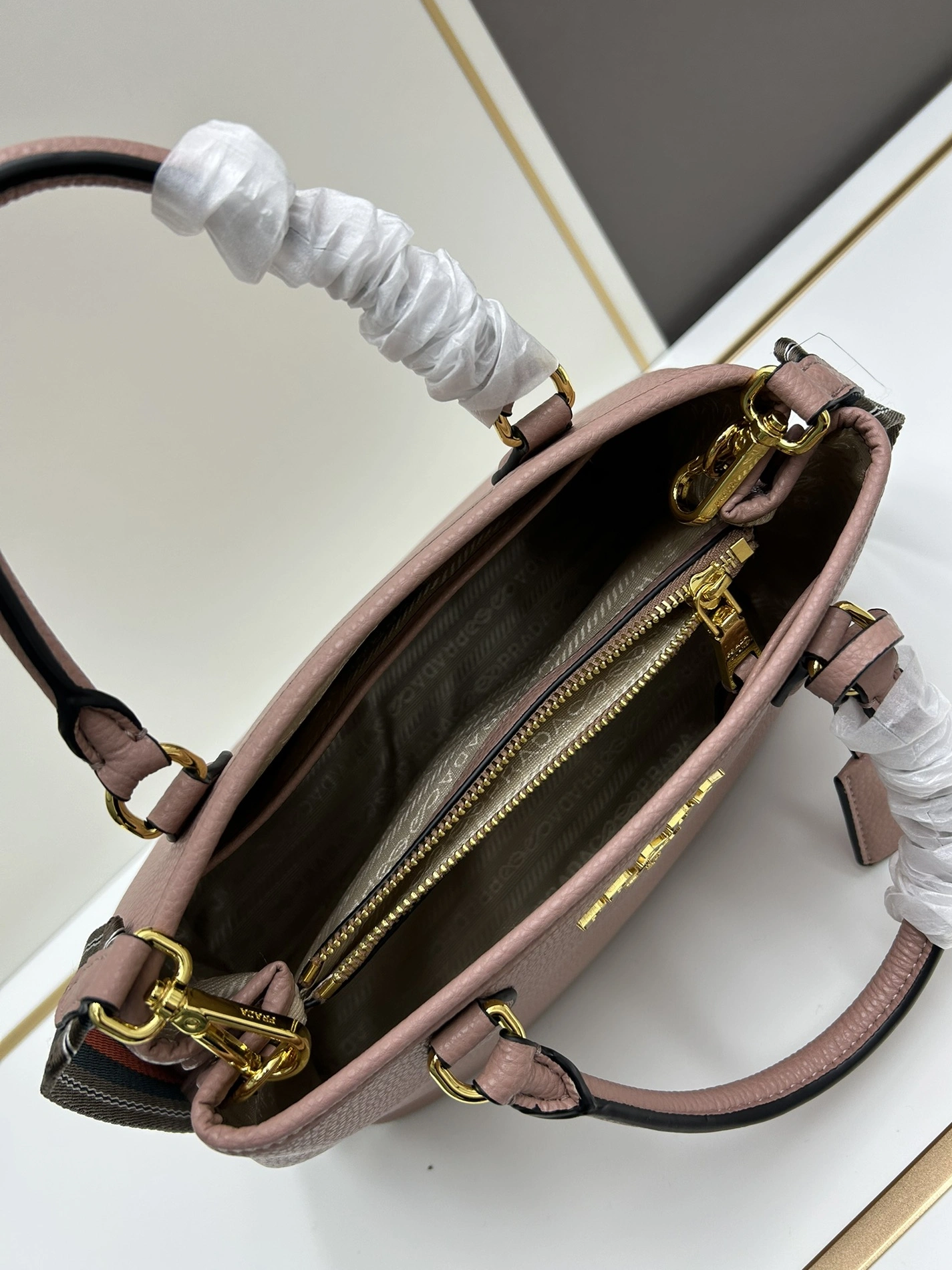 Prada AAA Quality Handbags For Women Modern 867