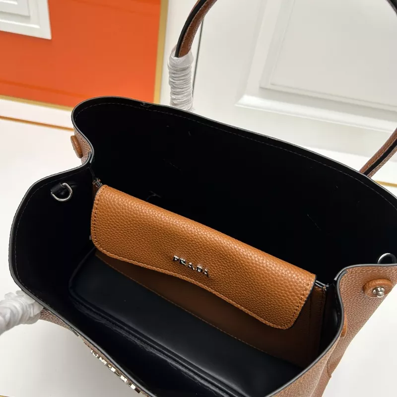 Prada AAA Quality Handbags For Women ModernLook 3741