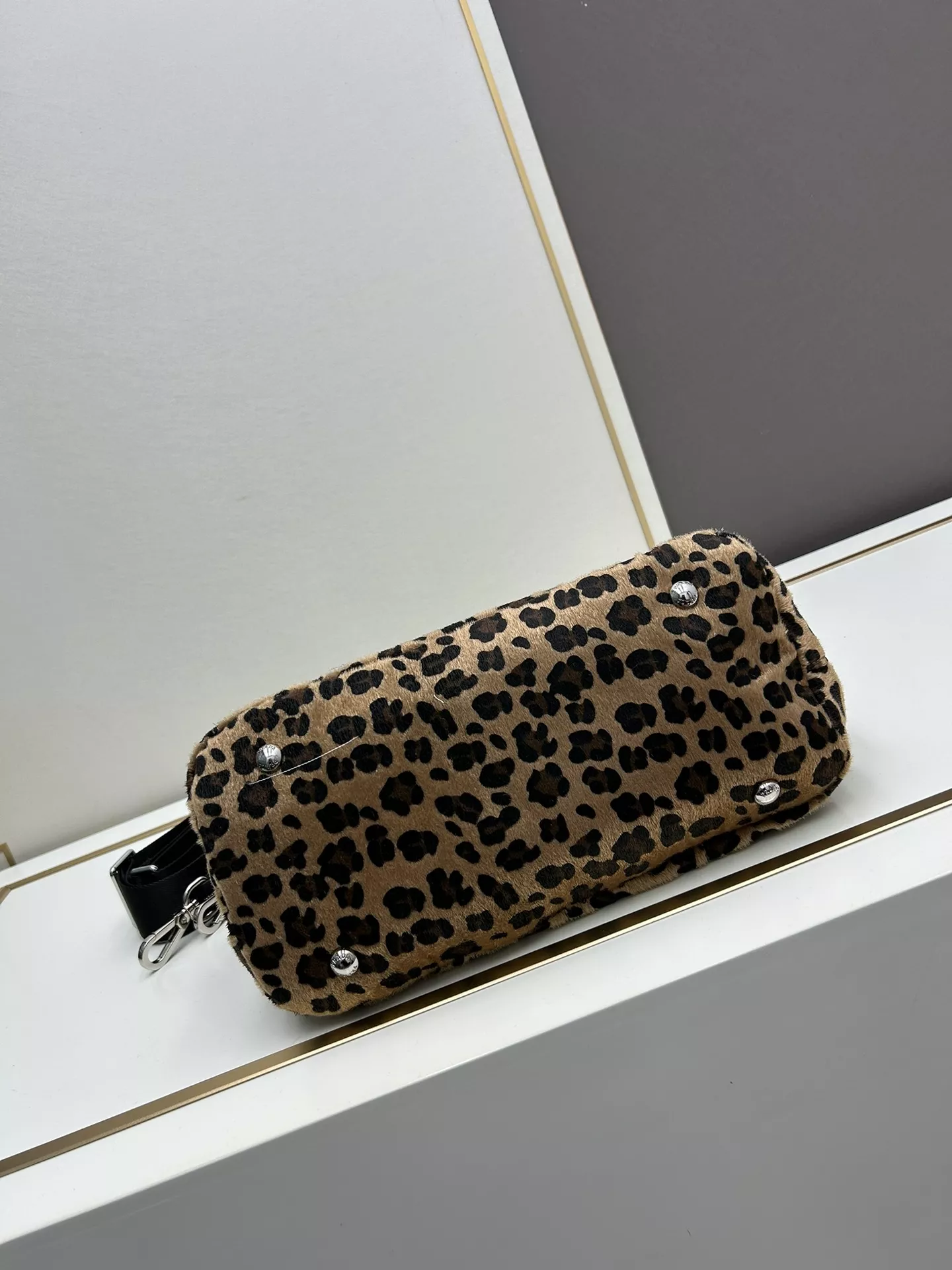 Prada AAA Quality Handbags For Women NewStyle 6884