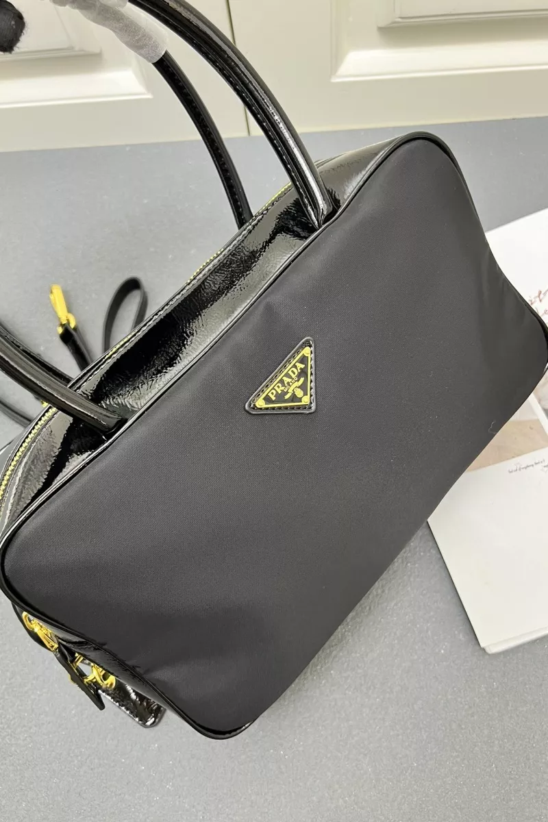 Prada AAA Quality Handbags For Women NewStyle 9082
