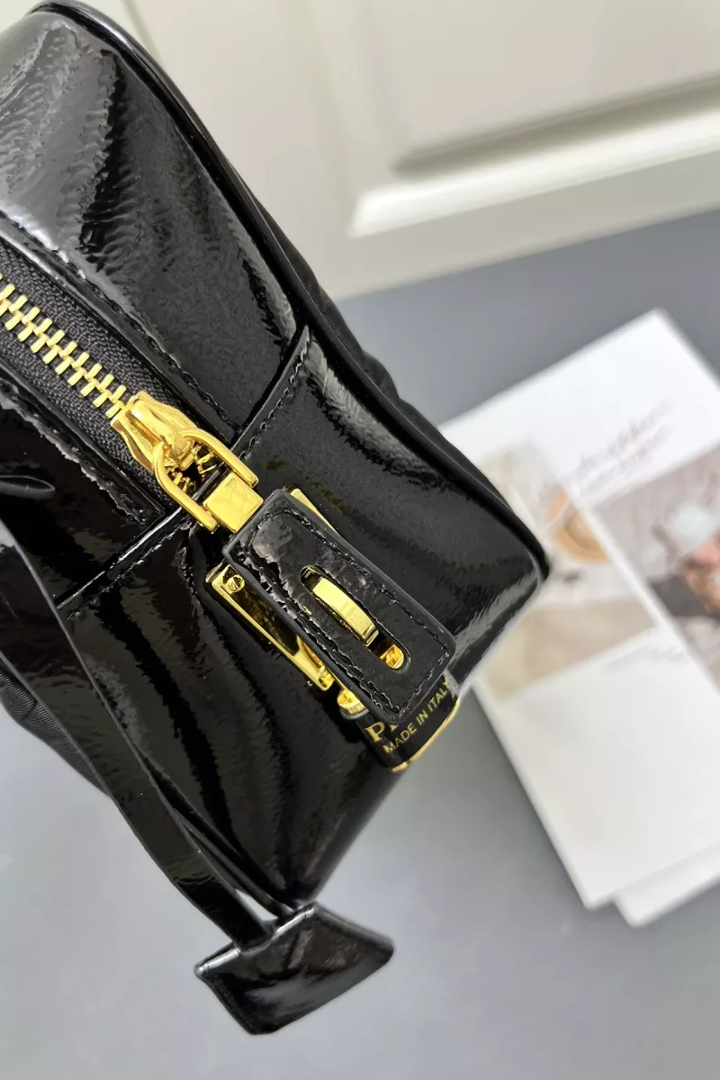 Prada AAA Quality Handbags For Women NewStyle 9082