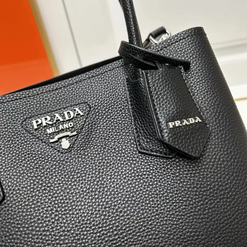 Prada AAA Quality Handbags For Women NewStyle 981